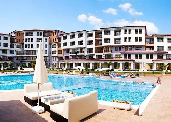 Appartamento In Complex Harmony Hills *